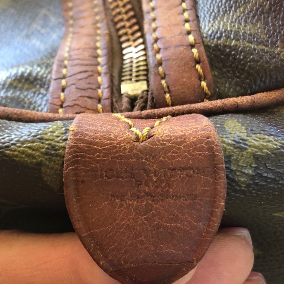 Louis Vuitton Brown Monogram Canvas Speedy Tote - Picture 4 of 6